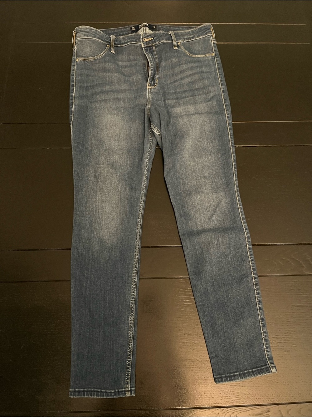 Hollister Women's Skinny Jeans in Mid Blue Wash